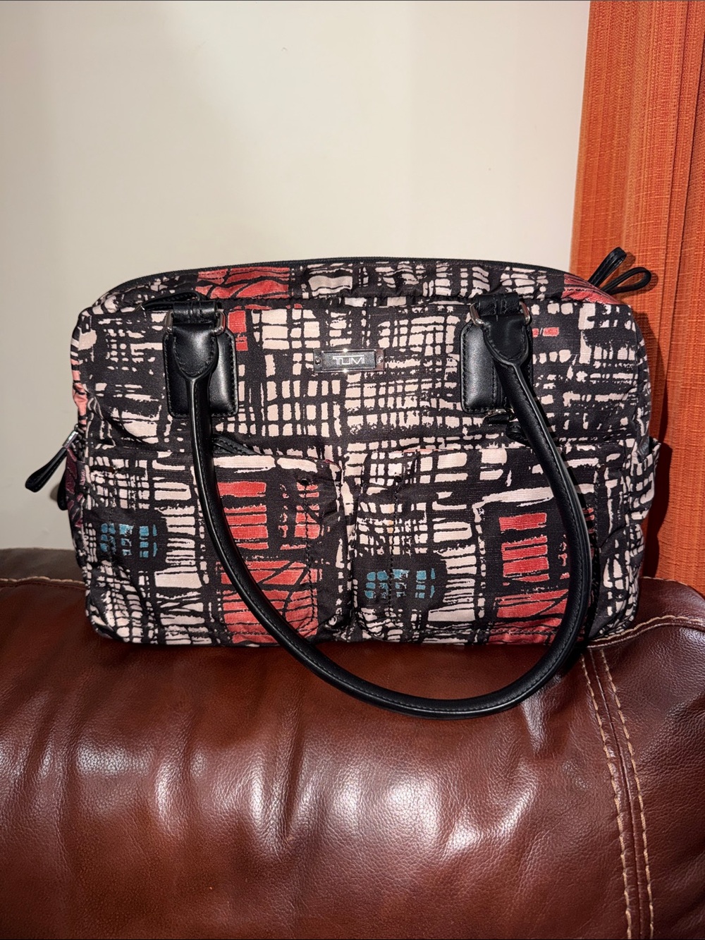 🔥🔥🔥Tumi Printed Shoulder Bag